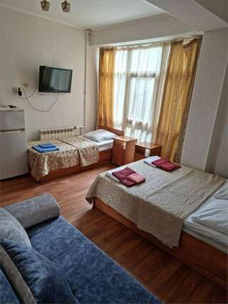 Гостиница Давзар Адлер Семейный-3